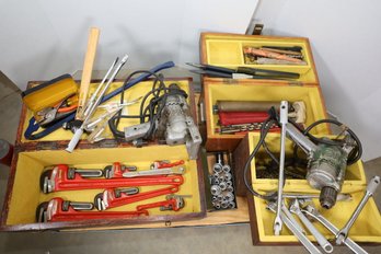 LOT 81 - REALLY NICE LOT OF VINTAGE TOOLS AND CASES AND ROLLING PLATFORM
