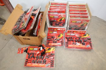LOT 82 - MANY NEW IN PACKAGES SMART BUNGEE SYSTEMS