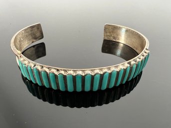 LOT 72 - HIGHLY SOUGHT AFTER VINTAGE LS ZUNI NATIVE AMERICAN SILVER BRACELET!