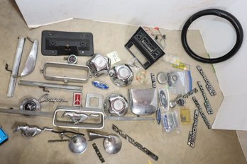 LOT 145 - OLD CAR PARTS - MUSTANG - VINTAGE CLARION RADIO AND MORE! (ATTENTION RESELLERS!)