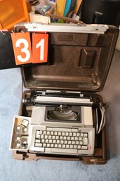 31 - VINTAGE TYPEWRITTER AND EXTRA KEYS