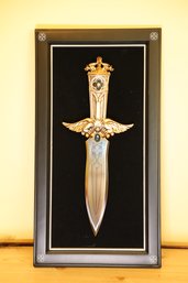 41 - DISPLAY DAGGER