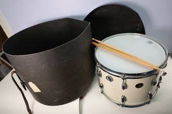 90 - DRUM AND CASE