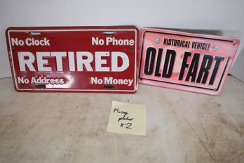 LOT 15 - SIGNS/PLATES