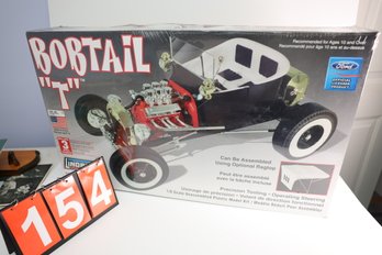 154 - RESELLERS ($250 ON EBAY) MODEL KIT