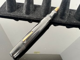 LOT 220 - MOORE PEN CO. 14K FOUNTAIN PEN