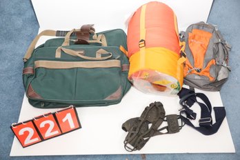 221 - CAMPING / OUTDOOR RELATED / BAGAGE AND MORE