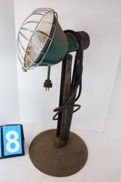 LOT 88 - VERY NICE VINTAGE 'SAVE LAMP CO.' EXTENDABLE LIGHT WITH ENAMIAL SHADE - COOL!