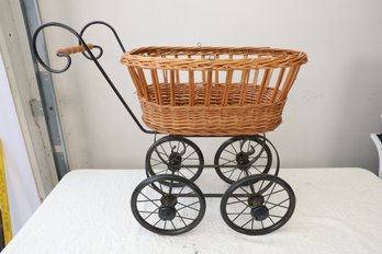 LOT 176 - BASKET STROLLER