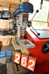 262 - SMALL DRILL PRESS