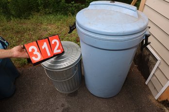 312 - TRASH CANS