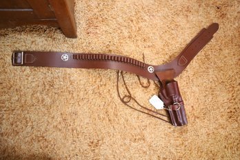 7 - REALLY NICE LEATHER BELT / HOLSTER