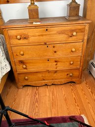 115 - CHEST OF DRAWERS