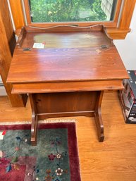 120 - WRITING DESK