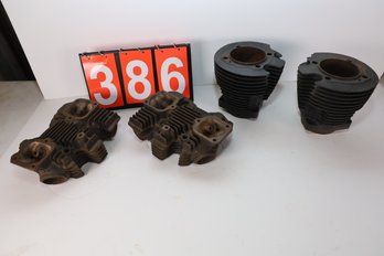 386 - VINTAGE MOTORCYCLE PARTS