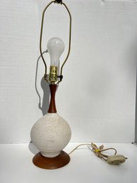 32 - MID-CENTURY LAMP, GREAT DESIGN