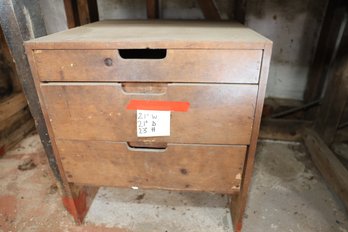 LOT 281 - WOODEN DRESSER AND ALL CONTENTS