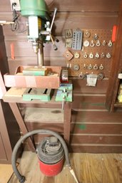 LOT 301 - ALL ITEMS SHOWN (DRILL PRESS / VAC / AND MORE!)