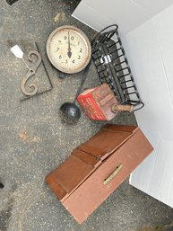 112 - VINTAGE ITEMS