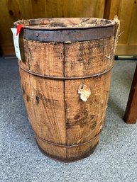 290 - VINTAGE WOODEN BARREL