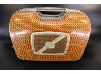 LOT 4 - RARE 1940'S MOTOROLA PORTABLE TUBE RADIO SUITCASE!