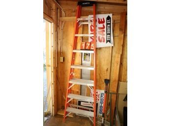 LOT 175 - LADDER