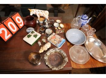 LOT 209 - ITEMS ON TABLE