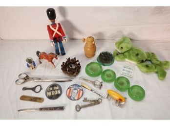 LOT 200 - UNIQUE VINTAGE ITEMS