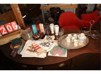 LOT 206 - ITEMS ON TABLE