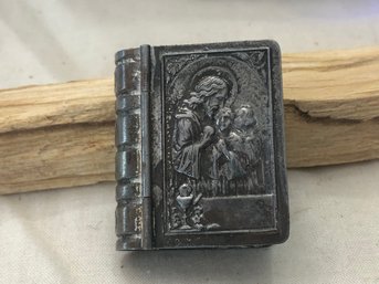 Vintage Rosary With Box
