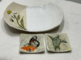 POTTERY DISH AND COASTERS