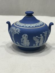 ANTIQUE WEDGWOOD JASPERWARE SUGAR BOWL