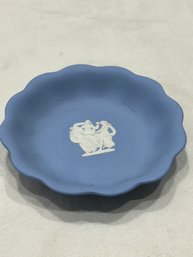 WEDGWOOD JASPERWARE SCALLOPED TRINKET DISH