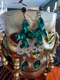 EMERALD GREEN COSTUME JEWELRY