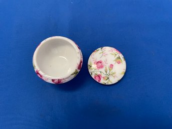 Petite Vanity Porcelain Ring Cup 1'