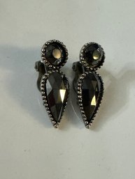 VINTAGE CLIP ON EARRINGS