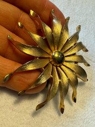 BIG VINTAGE FLOWER BROOCH