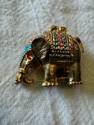 ELEPHANT PENDANT