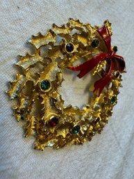 VITNAGE CHRISTMAS BROOCH