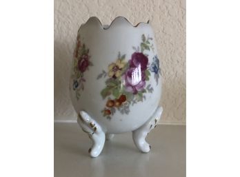 VINTAGE EGG VASE