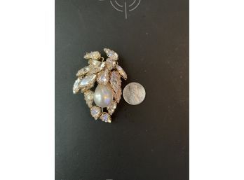 Vintage Rhinestone Brooch