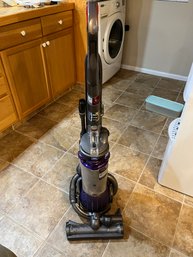 Dyson DC 25 Vacuum Cleaner