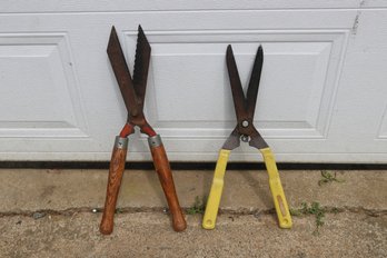 Straight Edge Hedge Shear Lot (QTY 2)