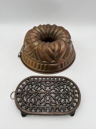 Copper Bunt Cake Mold And Trivet