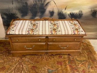 Lane Cedar Chest With Upholstered Padded Seat With Key 20' X 48' X 18'