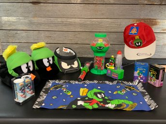 Marvin The Martian 10 Piece Lot Cap Visor Slippers Gumball Machine Pez Machine