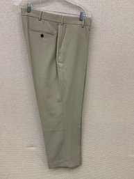 Men's Dockers D3 Dress Pants Khaki Size 36X29 No Stains, Rips Or Discoloration