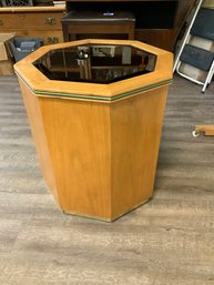 Octagonal Accent Table/ Nightstand/ Plant Stand 22' X 25'
