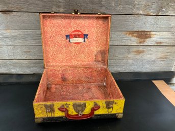 Metal Suitcase For Chicago Roller Skates With Key (Skates Not Included)