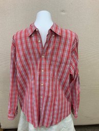 Men's Izod Dress Shirt 100 Percent Cotton Size Large No Rips Stains Or Discoloration